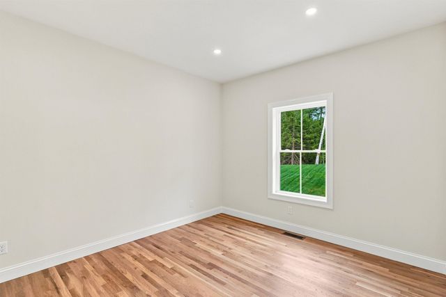 36 Grimstone Drive, Belmont, NH 03220