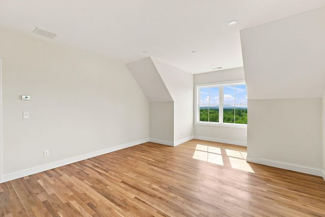 36 Grimstone Drive, Belmont, NH 03220