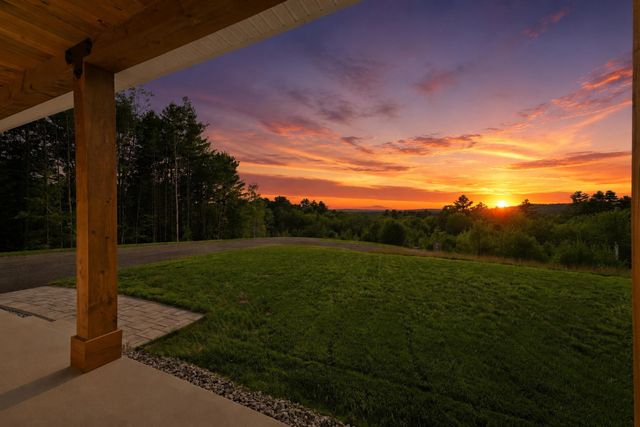36 Grimstone Drive, Belmont, NH 03220