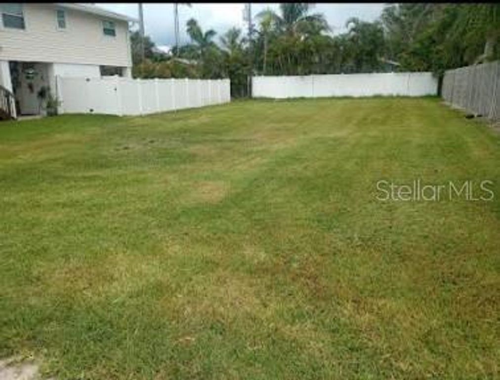2813 GULF DRIVE, Holmes Beach, FL 34217