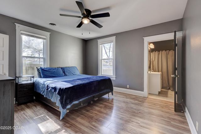 1404 S Sergeant Avenue, Joplin, MO 64804