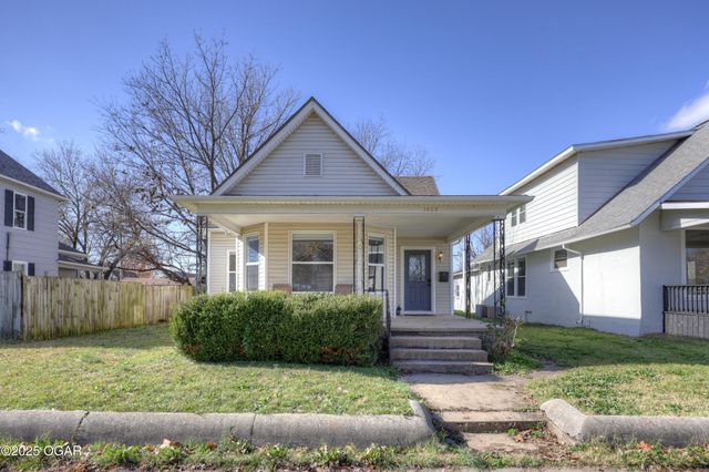 1404 S Sergeant Avenue, Joplin, MO 64804