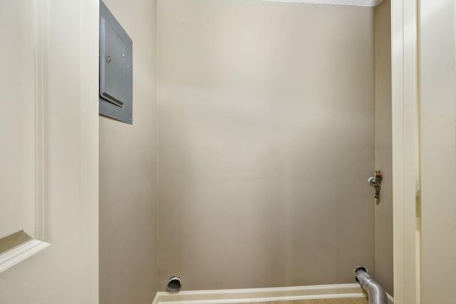 558 Emory Oaks Way, Decatur, GA 30033