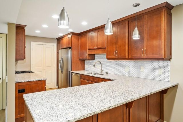 558 Emory Oaks Way, Decatur, GA 30033