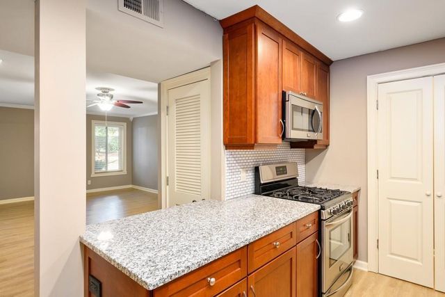 558 Emory Oaks Way, Decatur, GA 30033