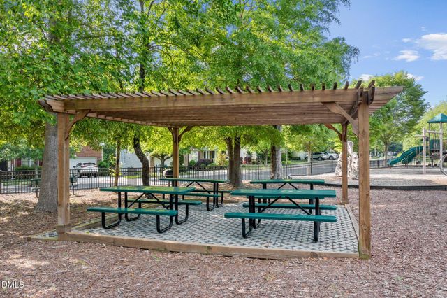 4 Tall Leaf Trail, Durham, NC 27712