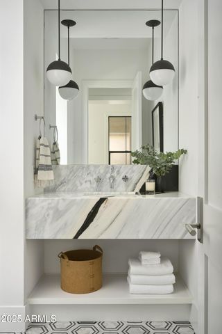 9913 E WINTER SUN Drive, Scottsdale, AZ 85262