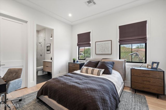 9913 E WINTER SUN Drive, Scottsdale, AZ 85262