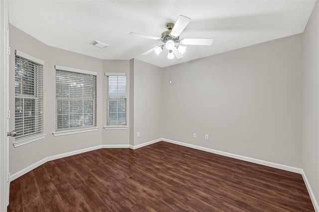 409 Colebrook Lane, Dickinson, TX 77539