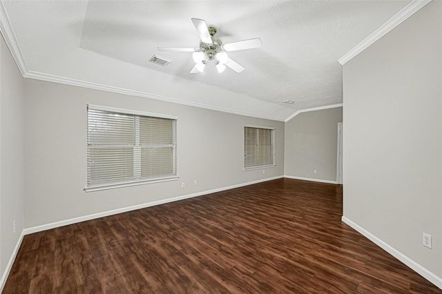 409 Colebrook Lane, Dickinson, TX 77539