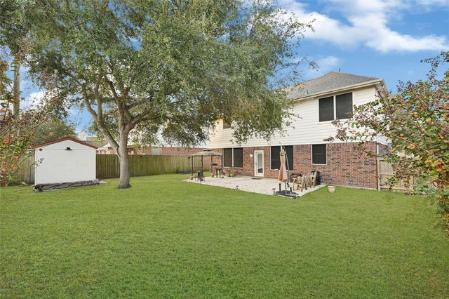 409 Colebrook Lane, Dickinson, TX 77539