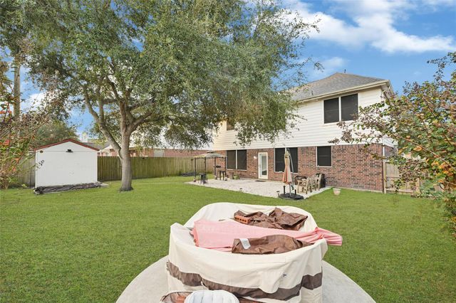 409 Colebrook Lane, Dickinson, TX 77539