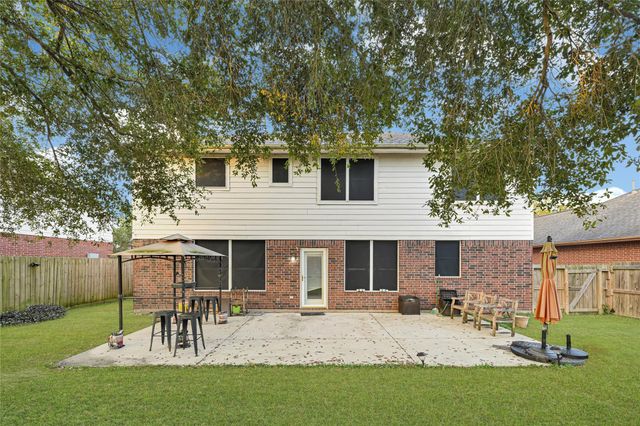 409 Colebrook Lane, Dickinson, TX 77539