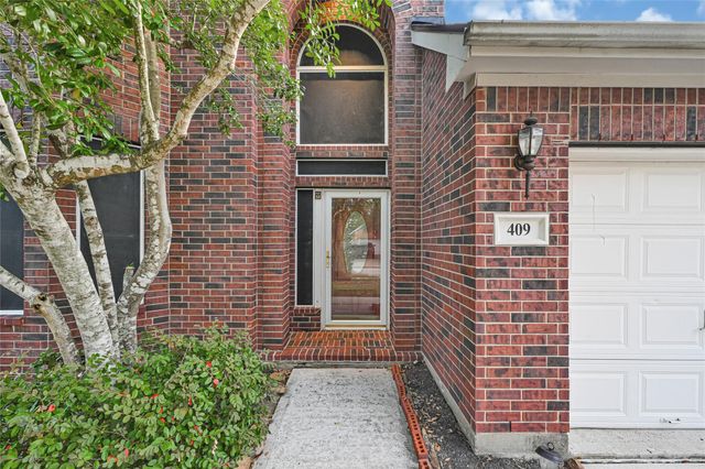 409 Colebrook Lane, Dickinson, TX 77539