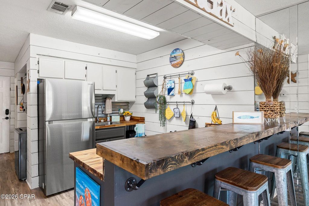Image 5 of property listing at 134 Damon Circle H, Panama City Beach, FL 32407