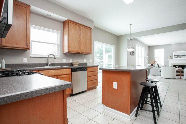 3443 Village Club Drive, Powell, OH 43065