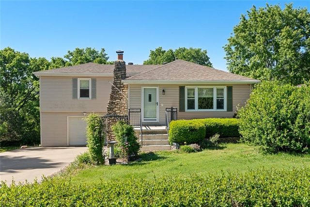 6629 Berry Road, Kansas City, KS 66106
