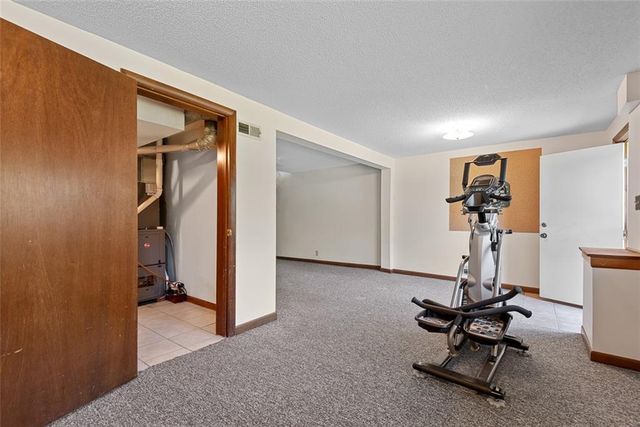 6629 Berry Road, Kansas City, KS 66106
