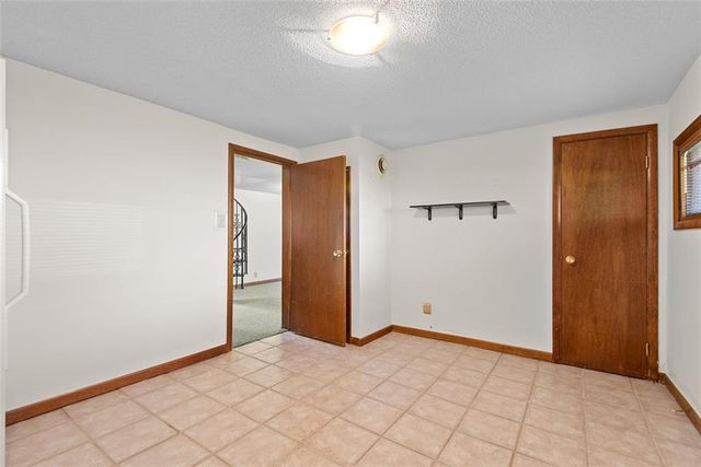 6629 Berry Road, Kansas City, KS 66106