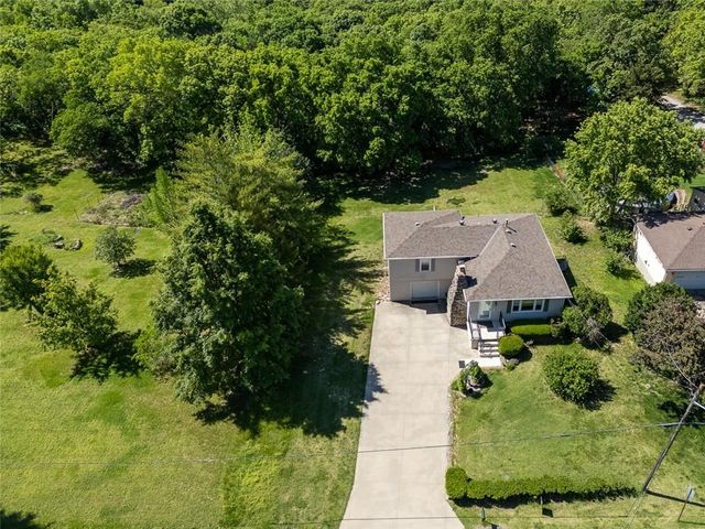 6629 Berry Road, Kansas City, KS 66106