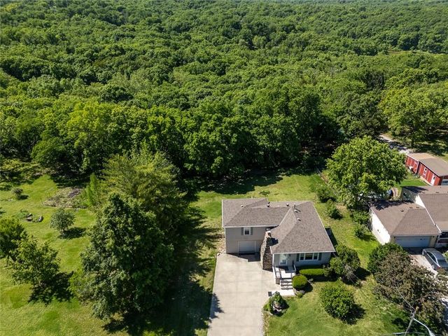 6629 Berry Road, Kansas City, KS 66106