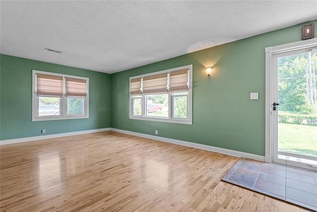 6629 Berry Road, Kansas City, KS 66106