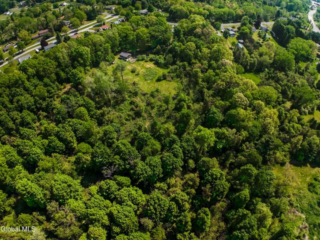 1631 S Old Post Road, Schodack, NY 12033