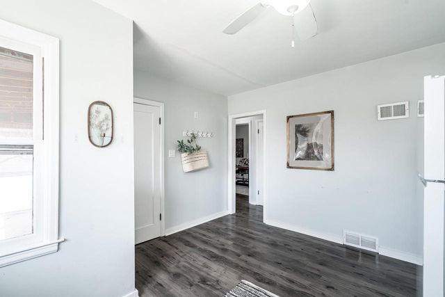 5439 Egofske ROAD, New Berlin, WI 53146