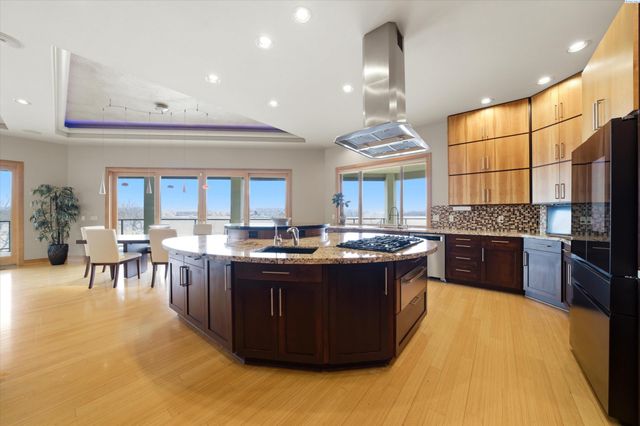 4604 Shoreline Court, Pasco, WA 99301