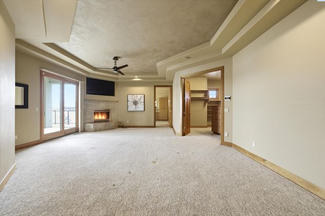 4604 Shoreline Court, Pasco, WA 99301