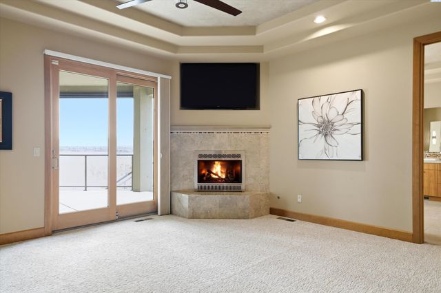 4604 Shoreline Court, Pasco, WA 99301