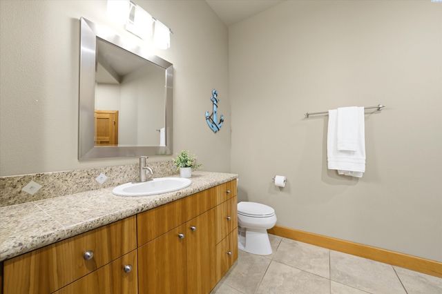 4604 Shoreline Court, Pasco, WA 99301