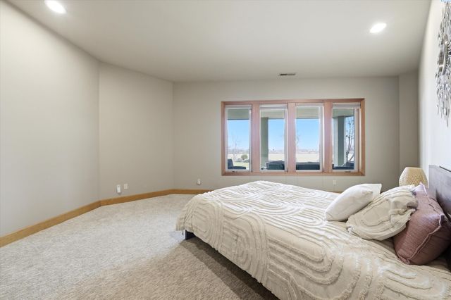 4604 Shoreline Court, Pasco, WA 99301