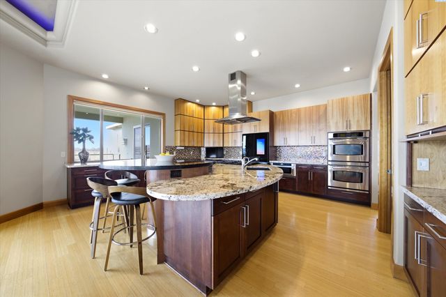 4604 Shoreline Court, Pasco, WA 99301