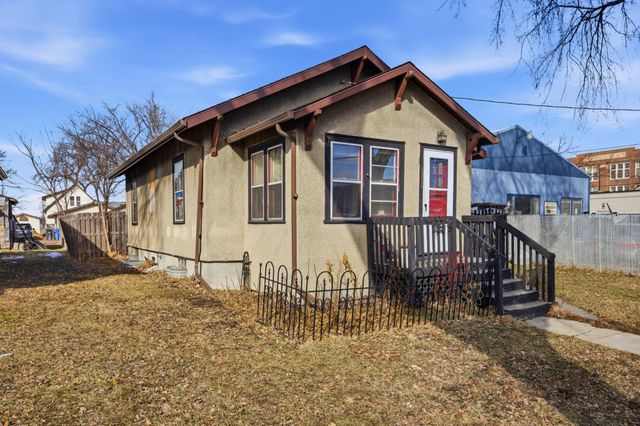 1311 3rd Avenue N, Fargo, ND 58102