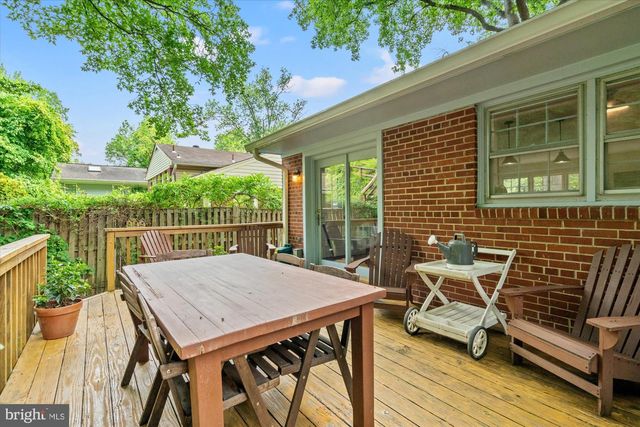 809 E TIMBER BRANCH PKWY, Alexandria, VA 22302