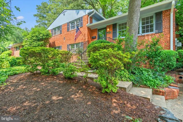 809 E TIMBER BRANCH PKWY, Alexandria, VA 22302