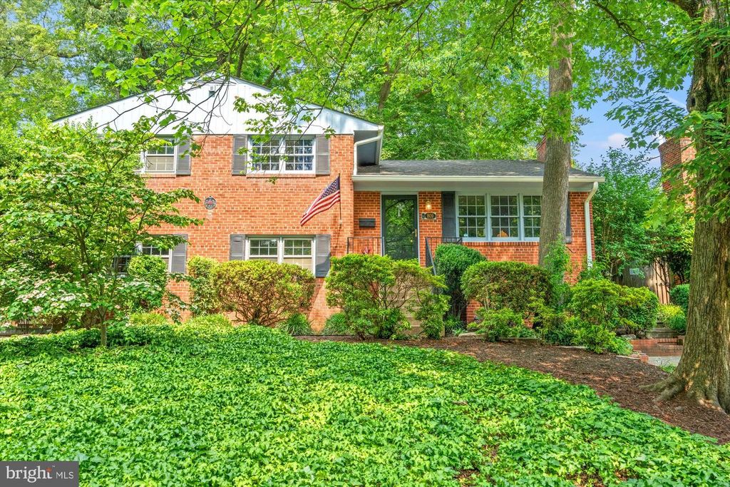 809 E TIMBER BRANCH PKWY, Alexandria, VA 22302