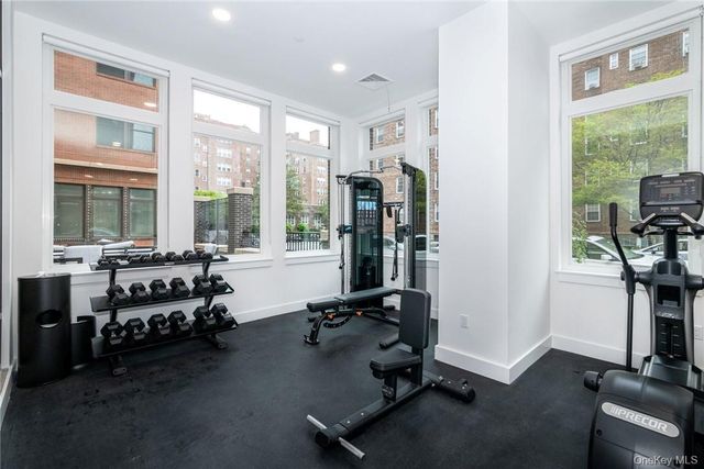 15 Parkview Avenue 403, Bronxville, NY 10708