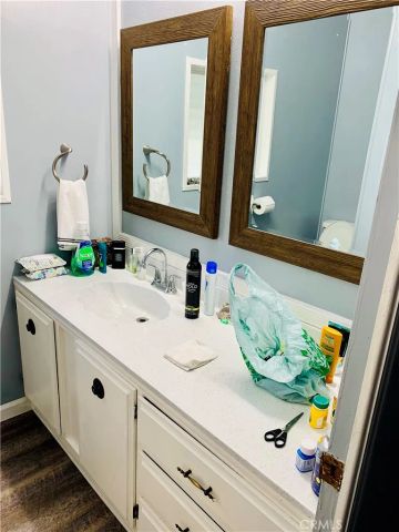 725 W THORNTON West 25, Hemet, CA 92543