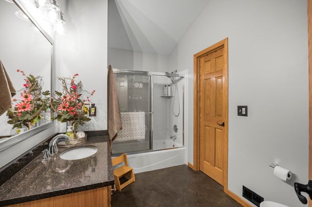 19363 E Tri Oak Circle NE, Wyoming, MN 55092