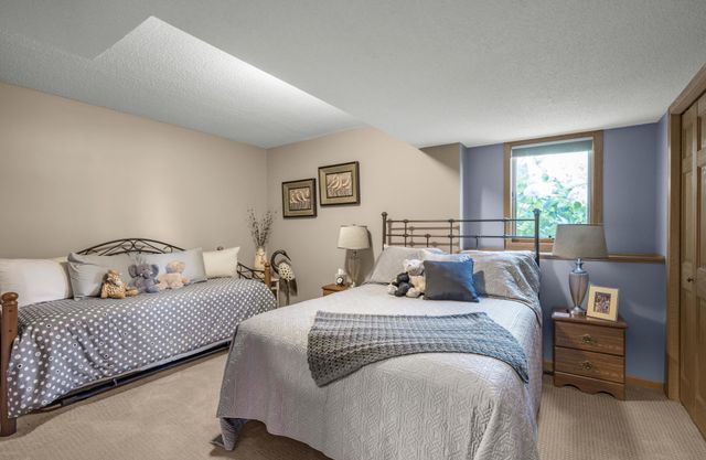 19363 E Tri Oak Circle NE, Wyoming, MN 55092