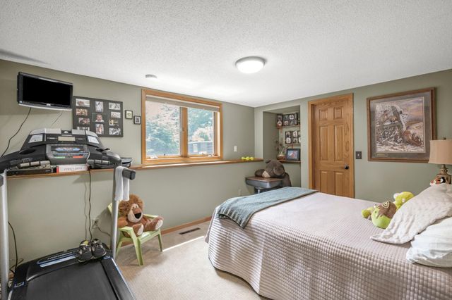 19363 E Tri Oak Circle NE, Wyoming, MN 55092