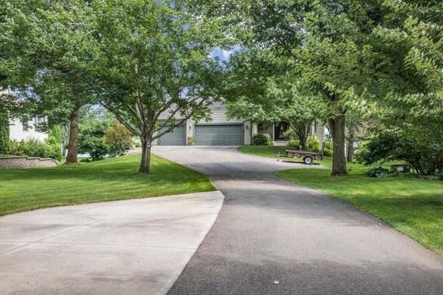 19363 E Tri Oak Circle NE, Wyoming, MN 55092