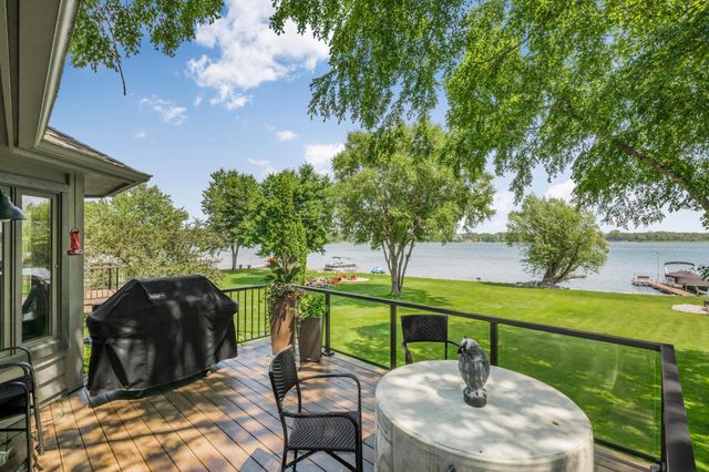 19363 E Tri Oak Circle NE, Wyoming, MN 55092