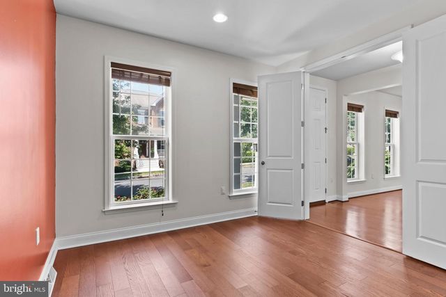 524 SHAW, Mechanicsburg, PA 17050