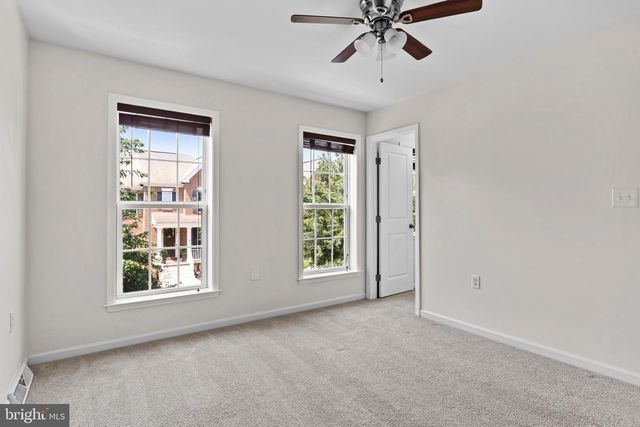 524 SHAW, Mechanicsburg, PA 17050