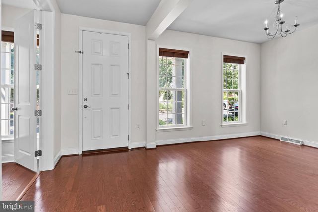 524 SHAW, Mechanicsburg, PA 17050