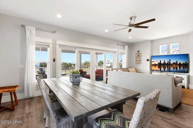 5522 Thomas Drive, Panama City, FL 32408