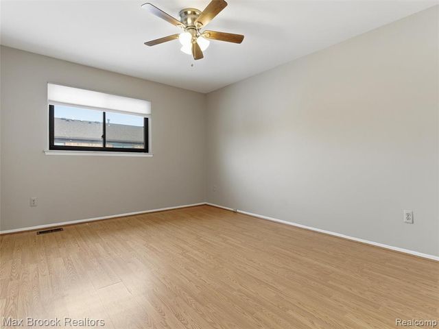 30748 Quinkert Street 1, Roseville, MI 48066